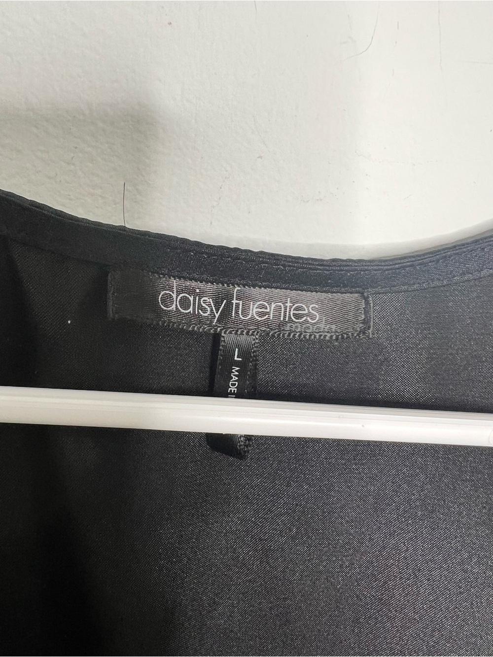 Daisy Fuentes Black Top Size Large - Picture 2 of 6
